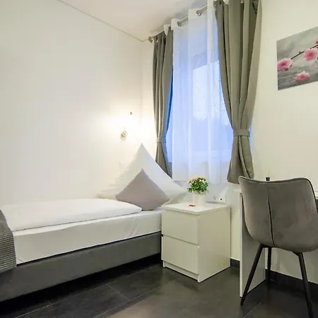 L201 - 24h Self-check In Габлиц